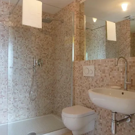 Forster's Nest * Cannero Riviera